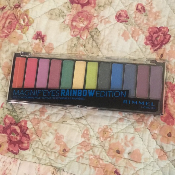 RIMMEL Rainbow Magnif’eyes Eyeshadow Pallette - Picture 1 of 4